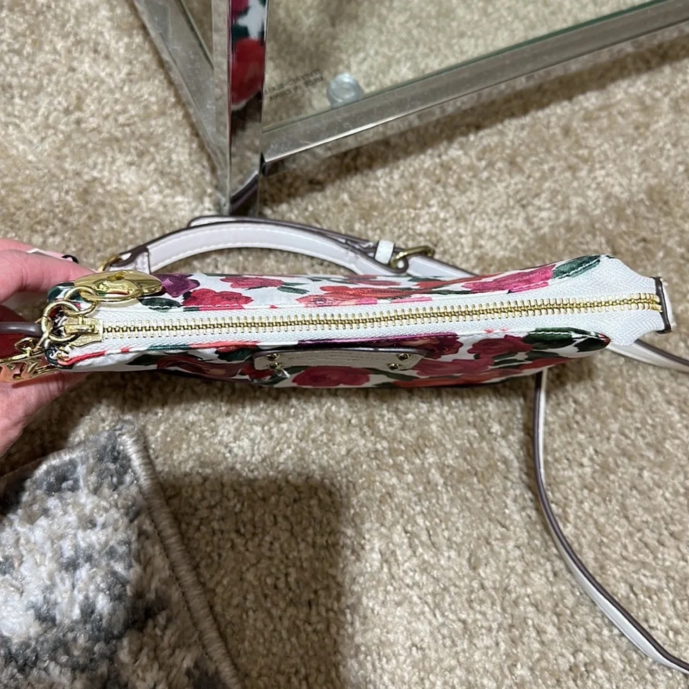 NWT Juicy Couture Floral Spring Crossbody - Picture 4 of 12